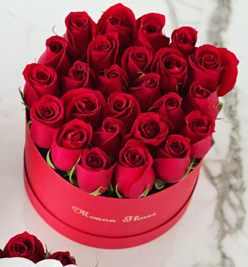 Rosas rojas caja circularroja